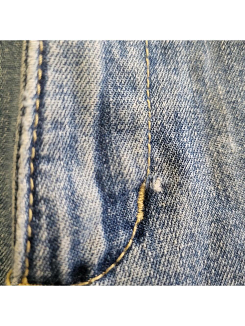 St. John's Bay Light Blue Denim Jean Shorts - Picture 4 of 9